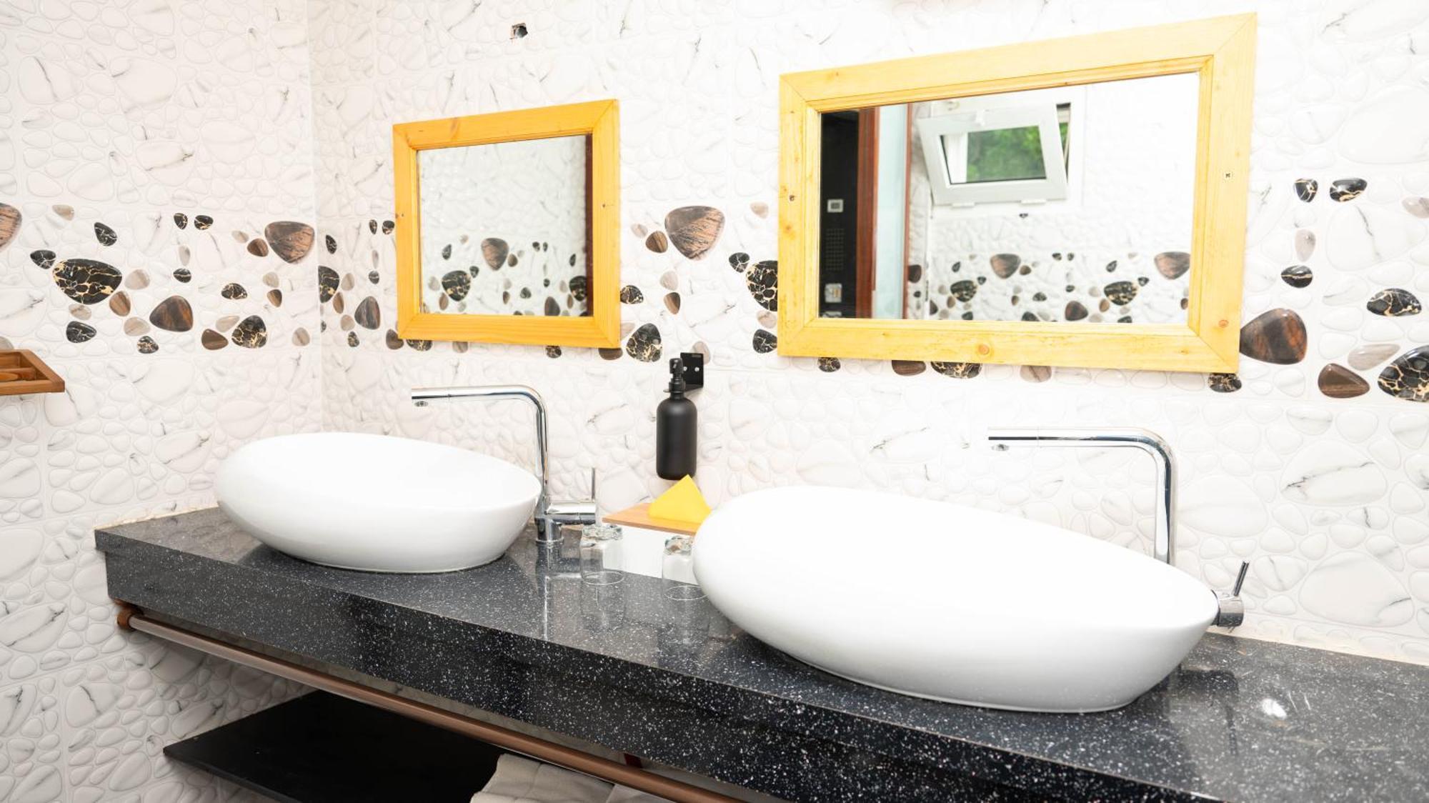 Jade Hotel And Spa Bandrele Dış mekan fotoğraf