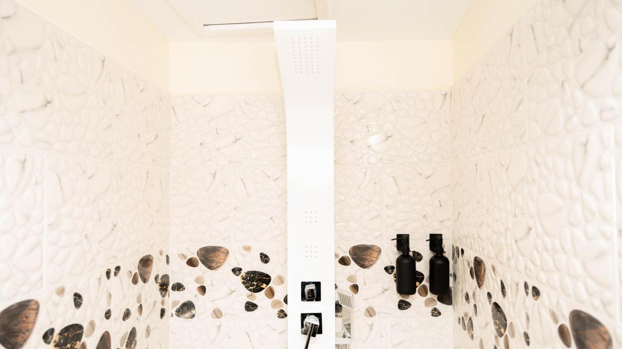 Jade Hotel And Spa Bandrele Dış mekan fotoğraf